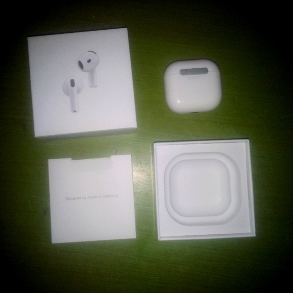 AirPod Gen 4 (With Noise Cancellation)